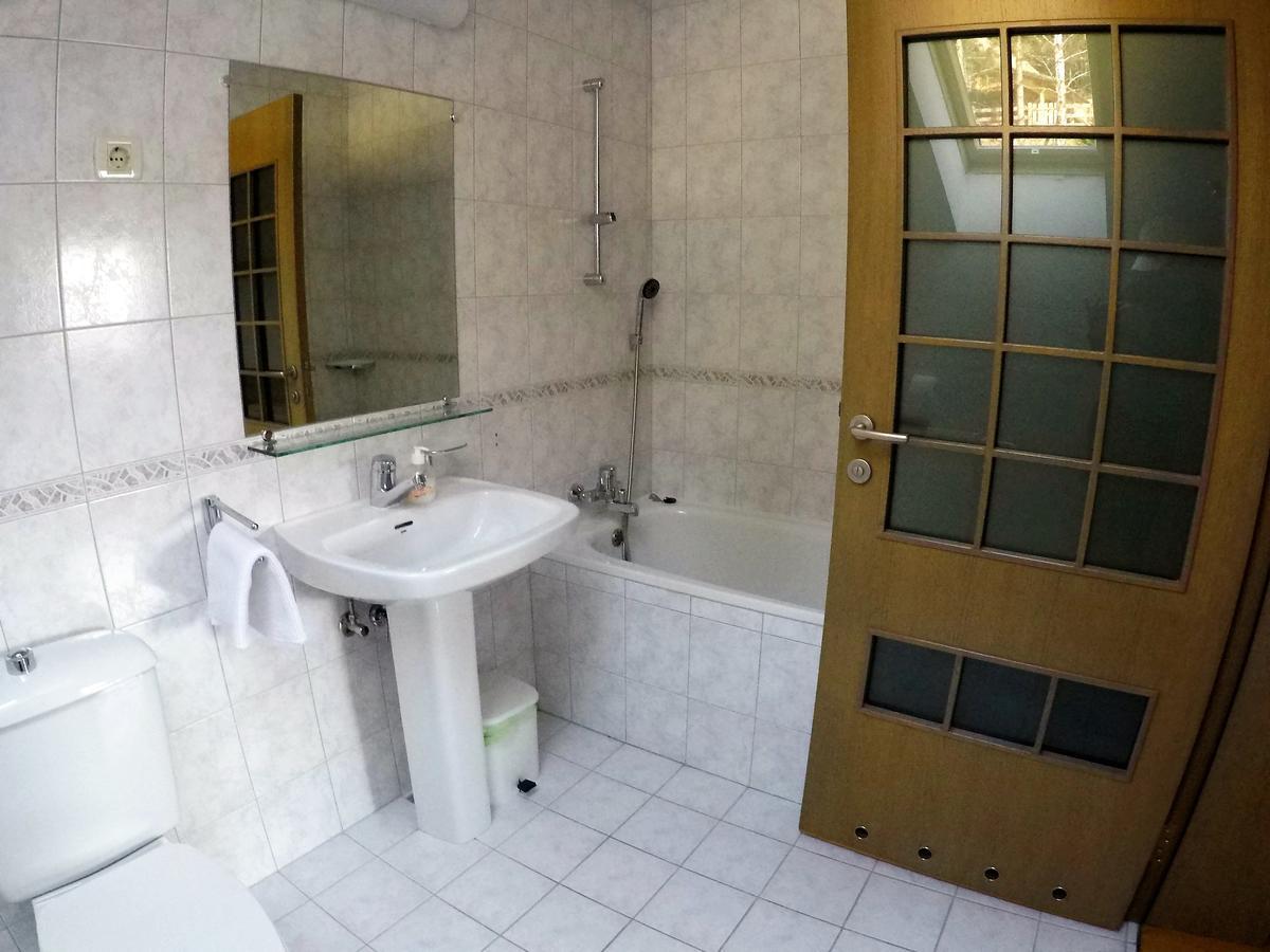 Karami Mountainhouse Bed & Breakfast Tržič Eksteriør bilde